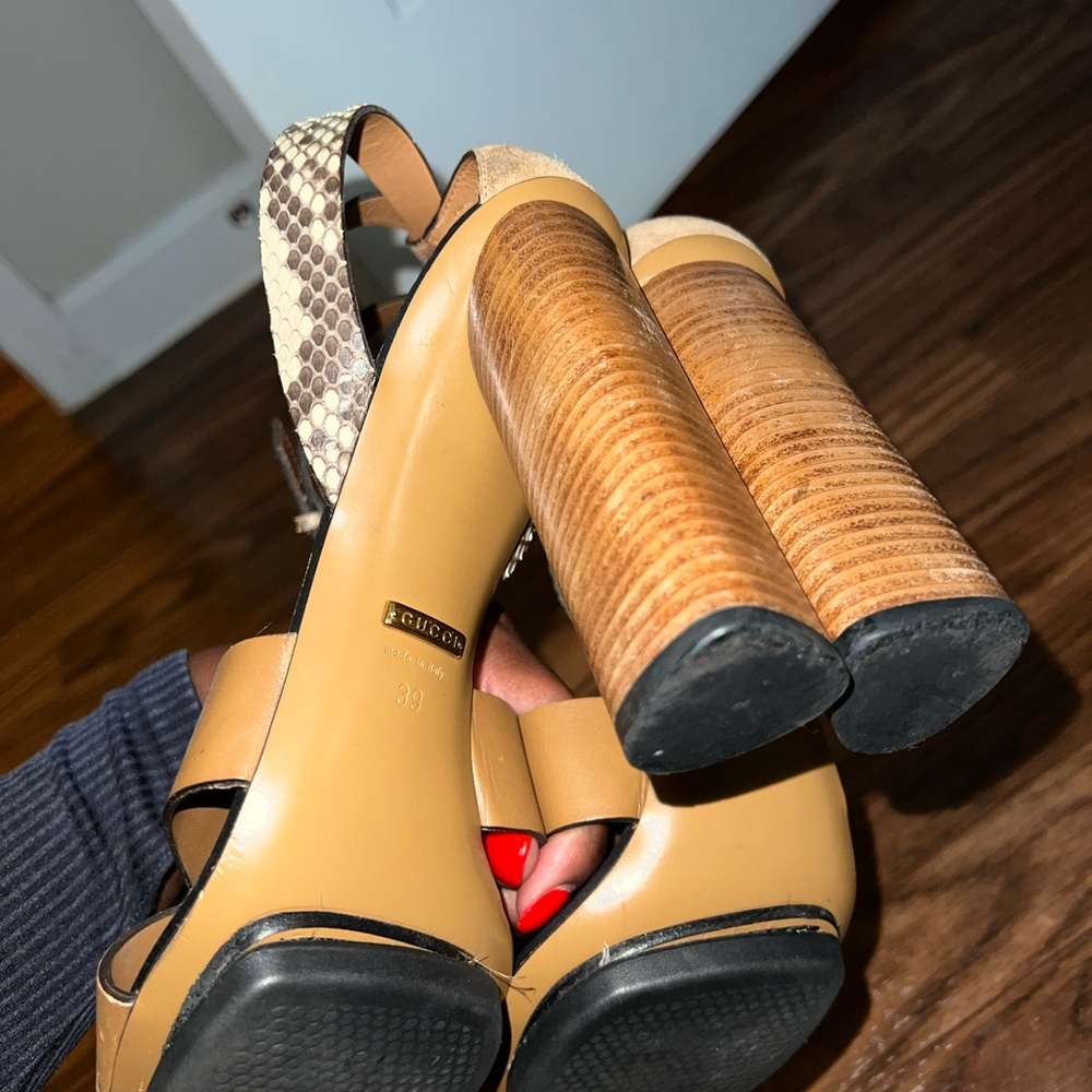 GUCCI Tan Snake Skin Strappy Heels - Picture 3 of 4